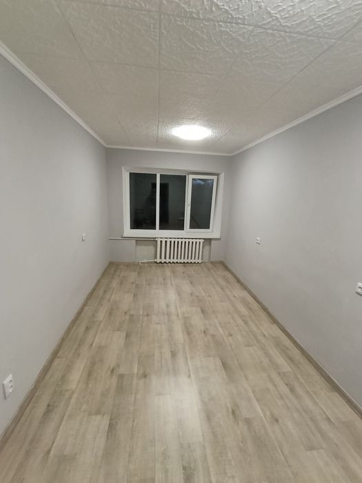 Продається кімната в гуртожитку на Шевченка.
