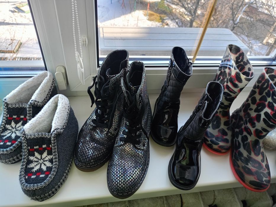 сапожки черевики дівчинці