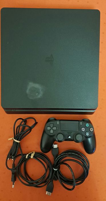 Konsola Ps4 Slim