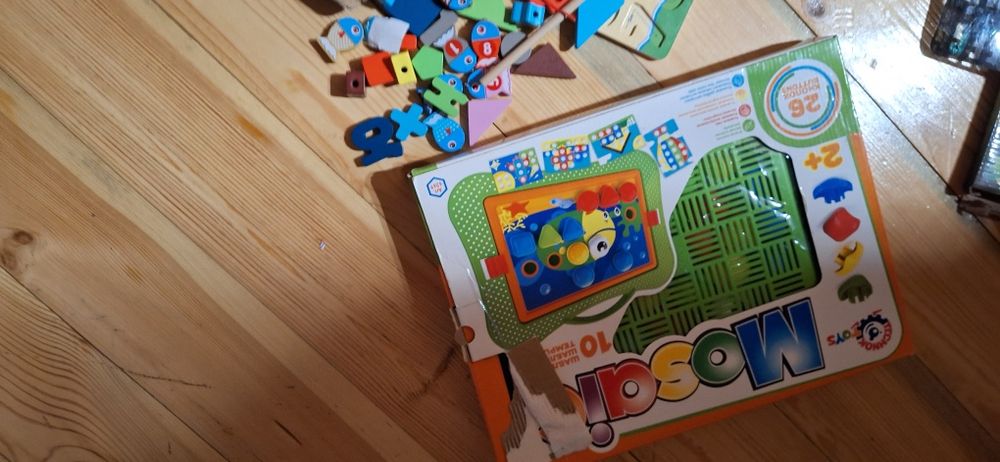 Розвивашки для малюка, сортери, мозаїка..якісне