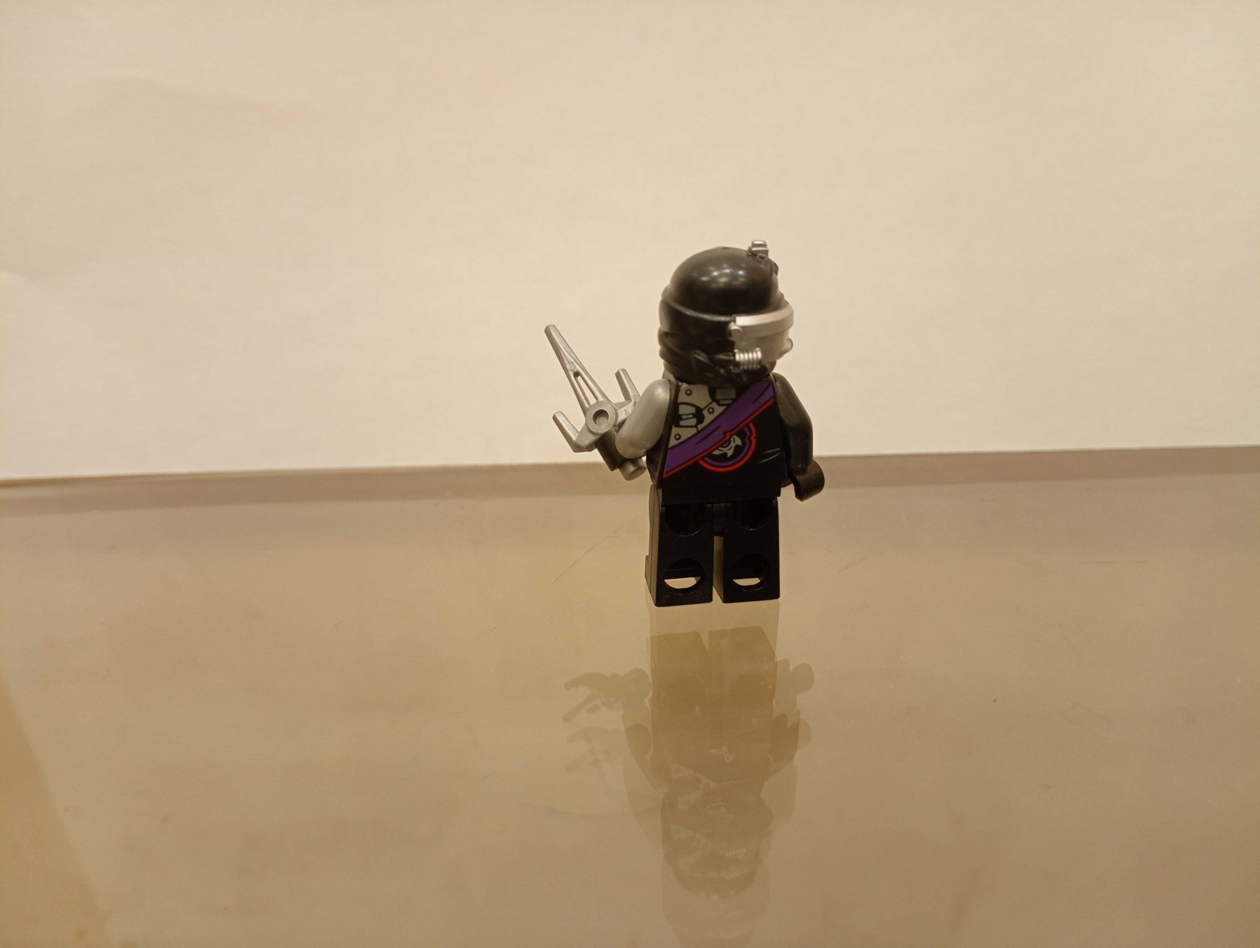 Оригінальна фігурка Лего Ніндроіт.