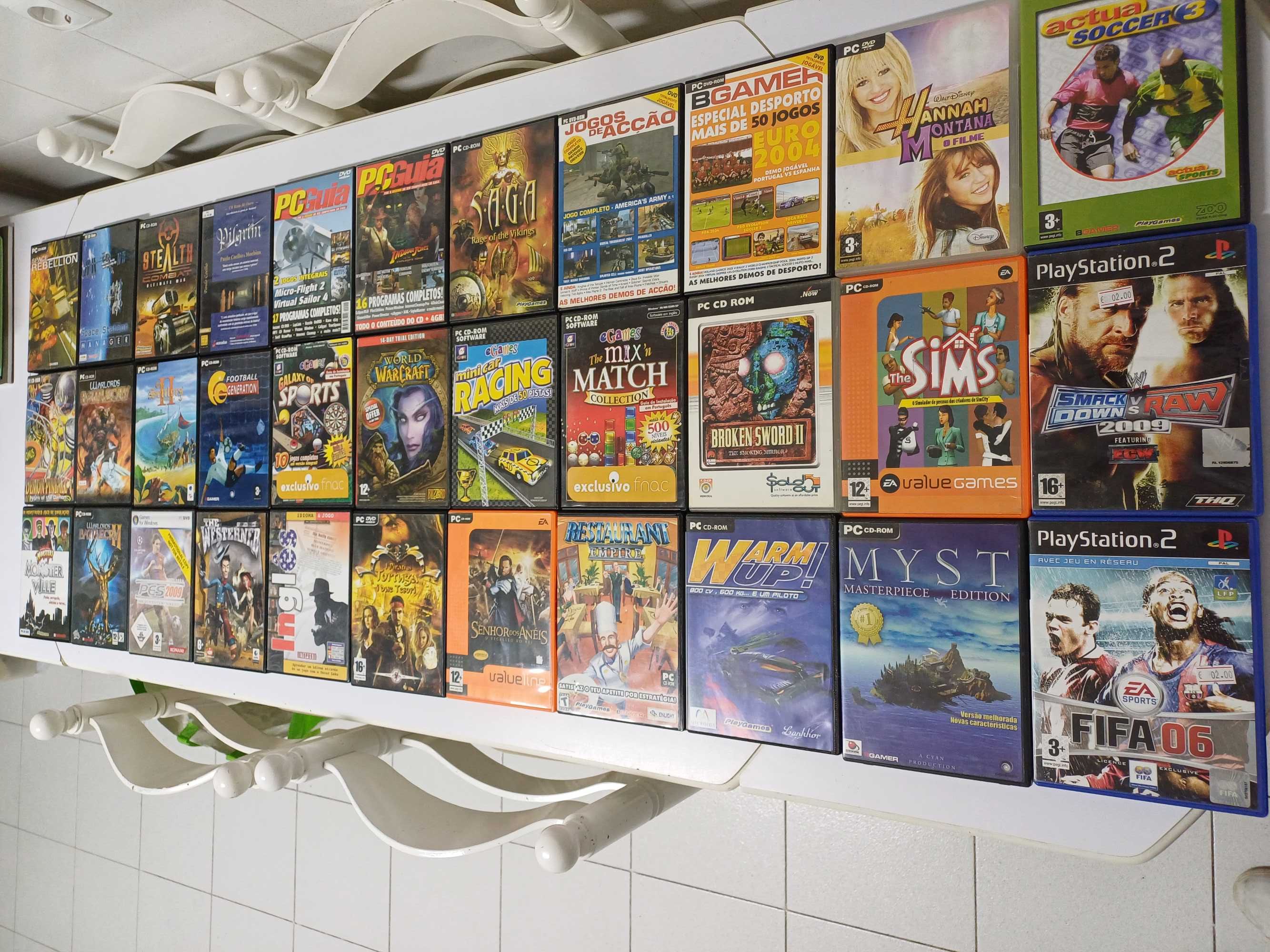 Jogos para PC e PlayStation 33 unidades