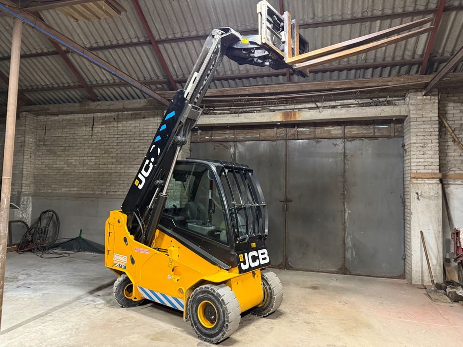 Wózek WIDŁOWY Teleskopowy JCB