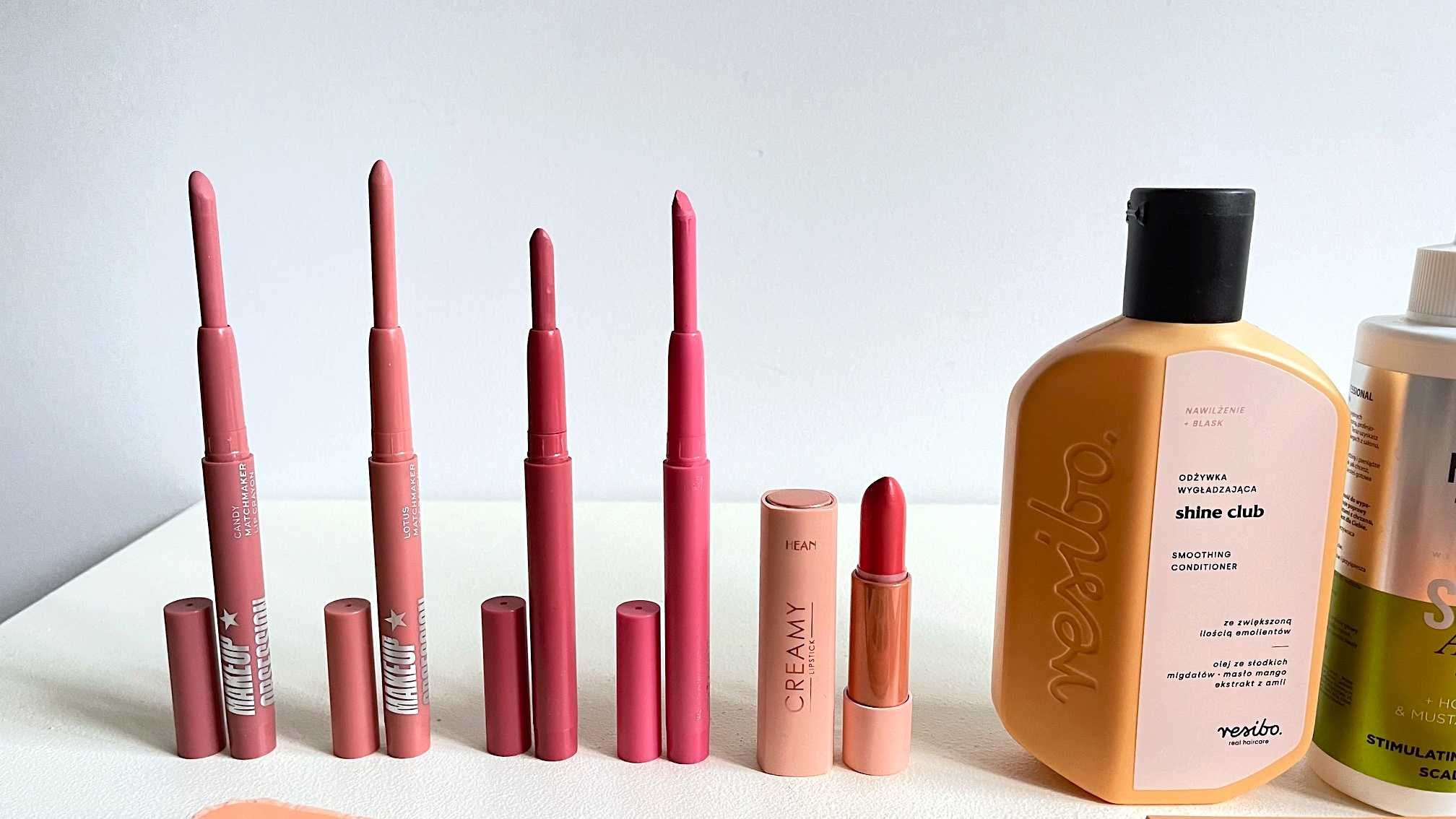 NYX Brwi Resibo Odżywka MAFFASHION Cienie L'oreal Pomadka Eveline