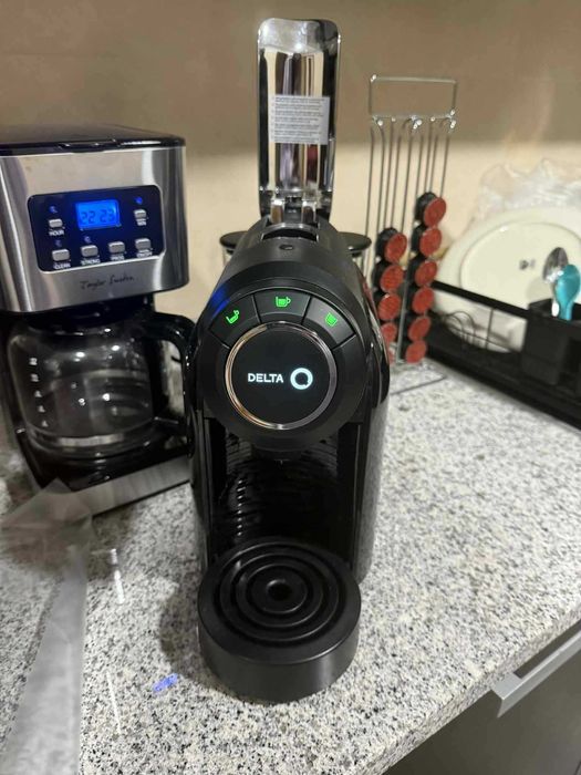 Máquina de Café Delta Q COOL EVOLUTION + Suporte de Cápsulas Incluído!
