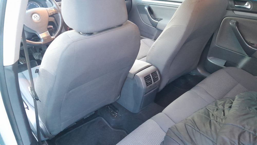 Автомобіль Volkswagen GOLF 1.6 MPI