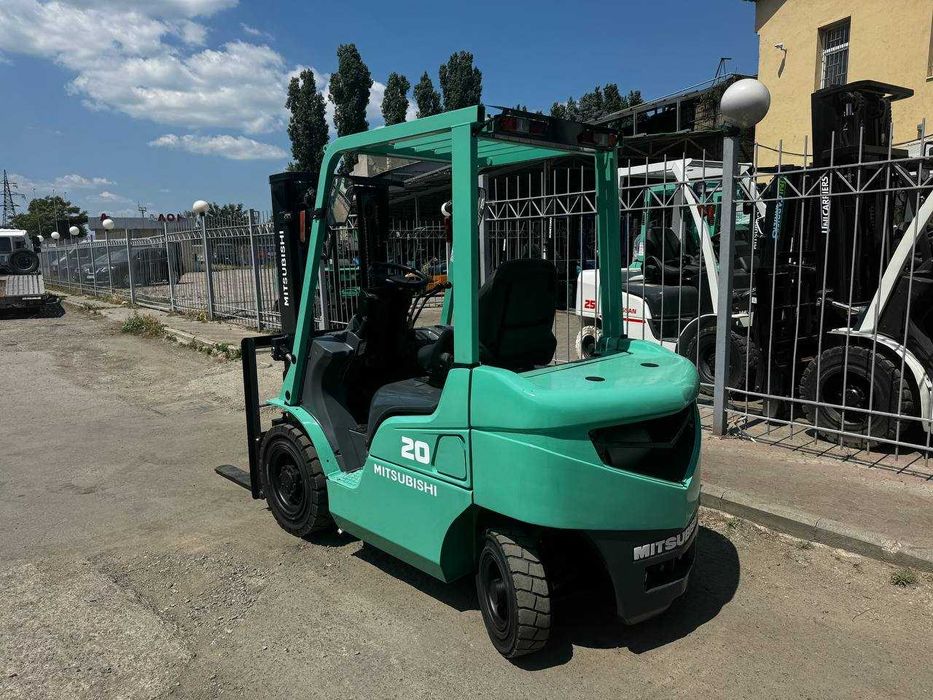 Вилковий навантажувач Mitsubishi FGE20T,вилочный погрузчик,кара