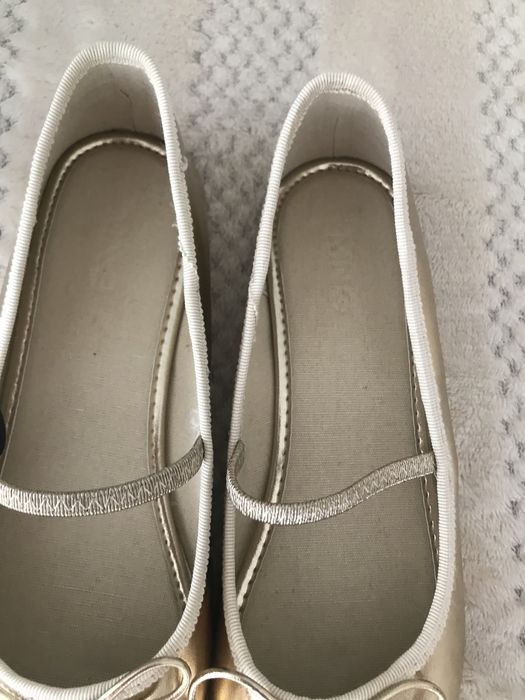 Sapatos 35 novos com etiqueta