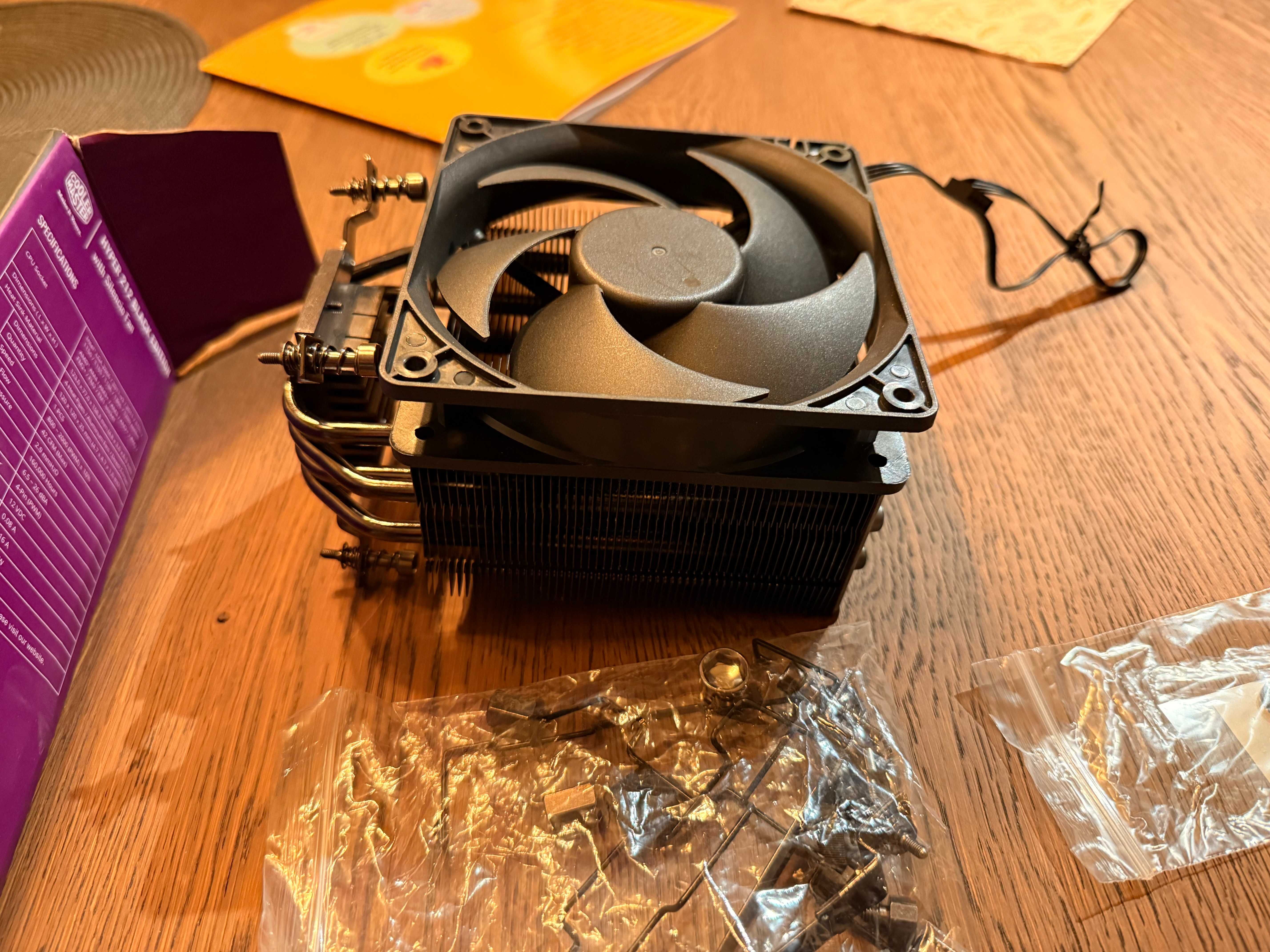 Chłodzenie CPU - Cooler Master Hyper 212 Black Edition