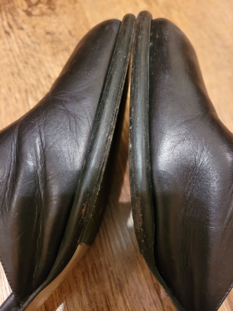 Туфлі, босоніжки італійські шкіряні Аugusto