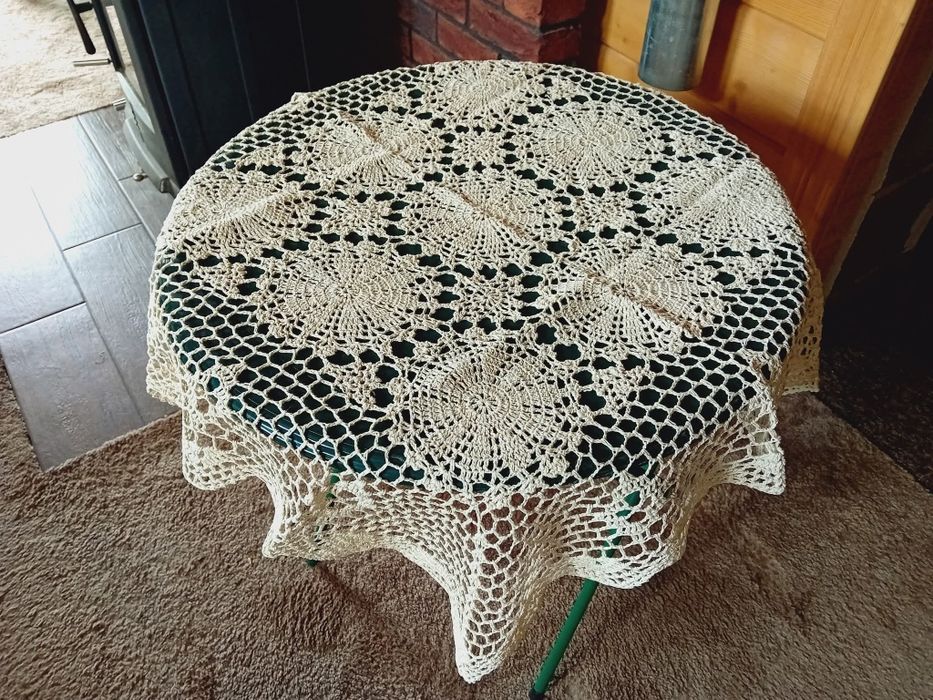 Obrus szydełko kremowy
