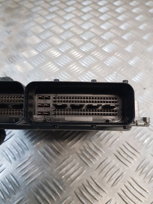 Sterownik Silnika 4F1907559 4F1910559N 5Wp45018 Audi A6 C6 3.2 V6 05R-