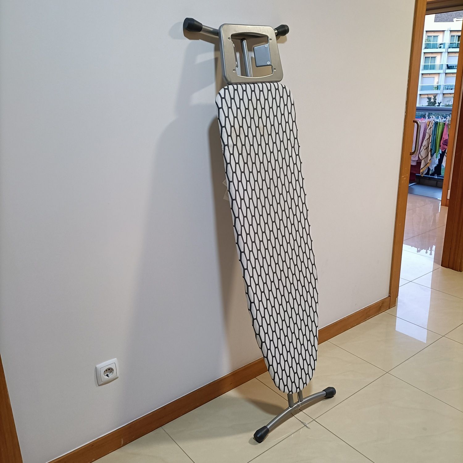 Tábua de Passar IKEA DANKA + Ferro Passar
