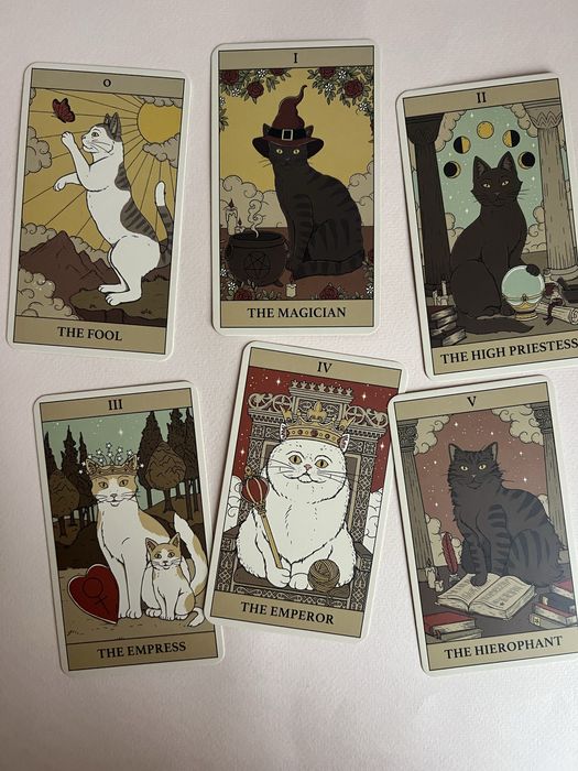 Розпродаж карт таро