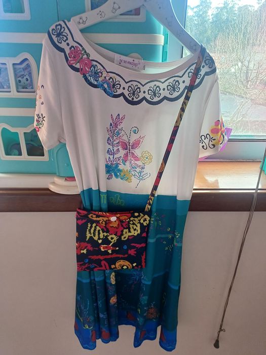 Disfarce Mirabel + Mala 150cm