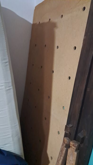 Cama meio corpo em madeira