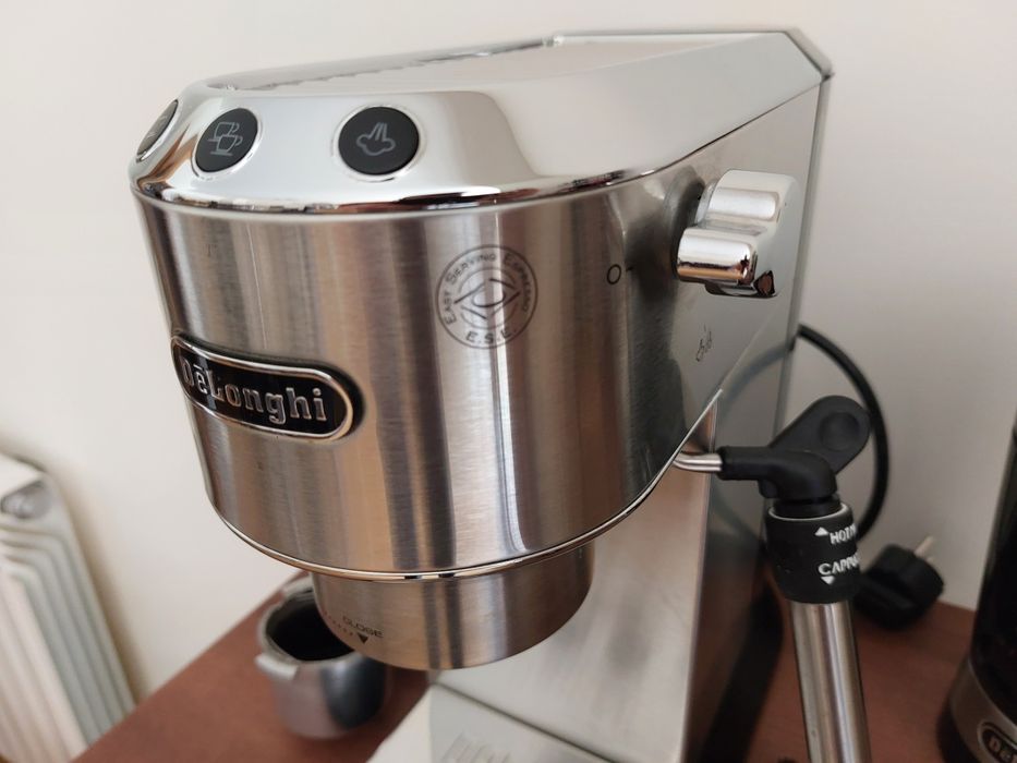 Maquina de Cafe Manual Delonghi Dedica Style + Moinho KG210