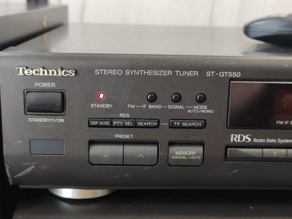 Sprzedam wieżę Technics z głośnikami