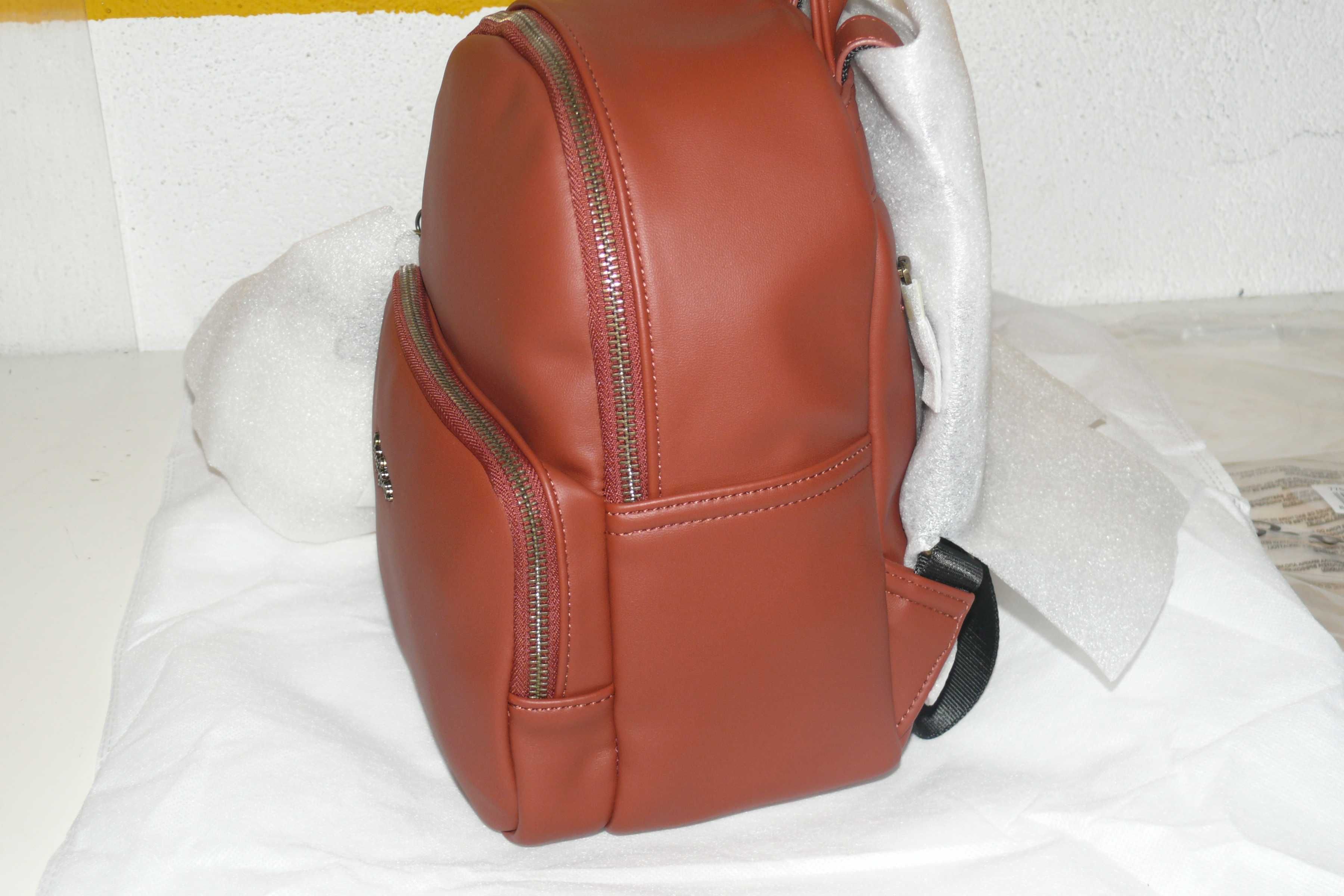 Mochila de Senhora 26cm. Pepe Jeans Bianca