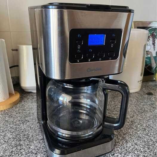 Máquina de café de filtro programável