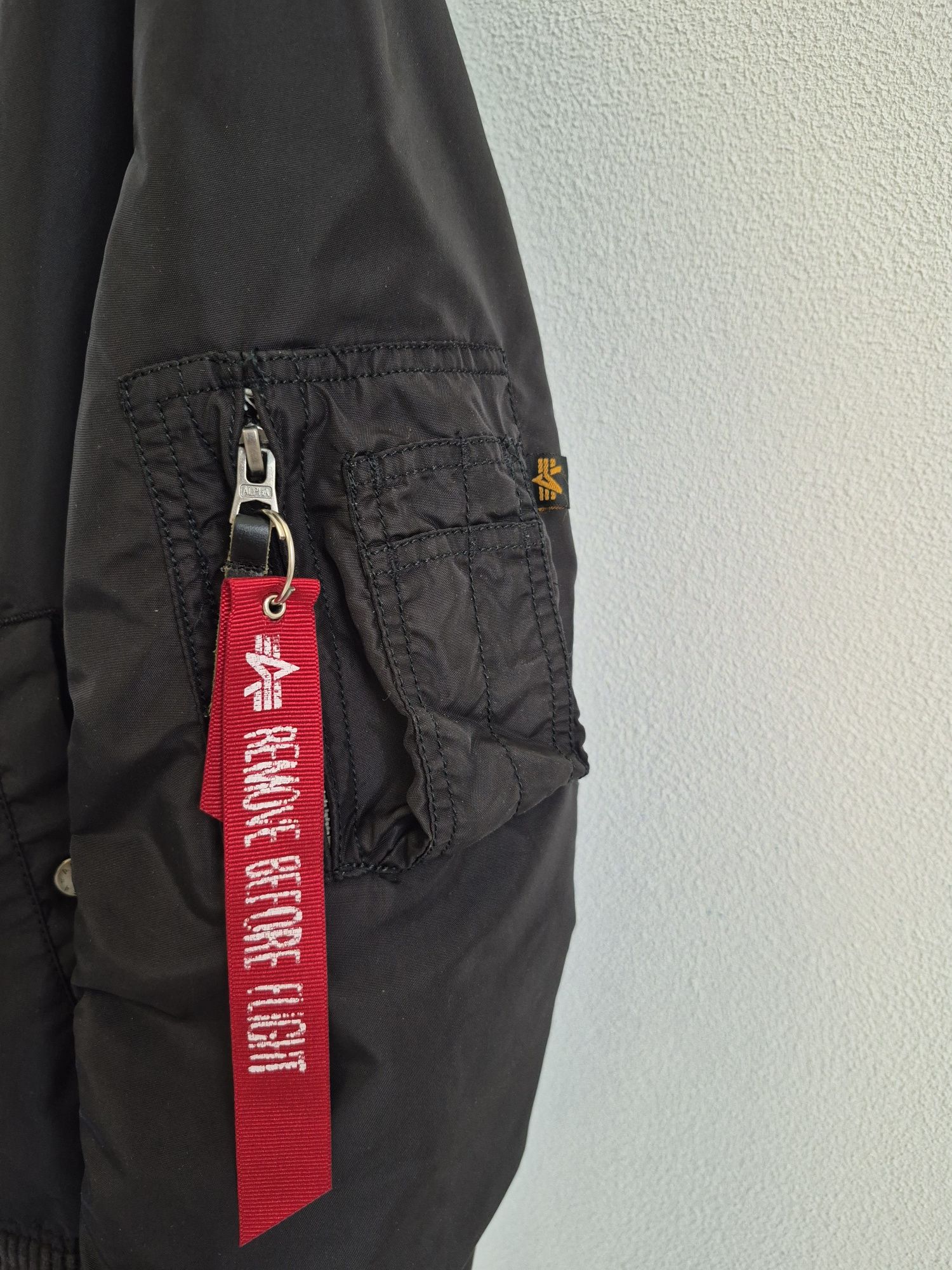 Бомбер Alpha Industries MA-1