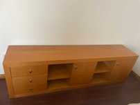 Armário de Pinho 194cm de Comprimentox57 cm Altura x40 cm Profundidade