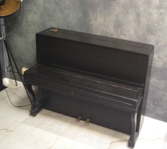 Pianino Legnica M120 czarne