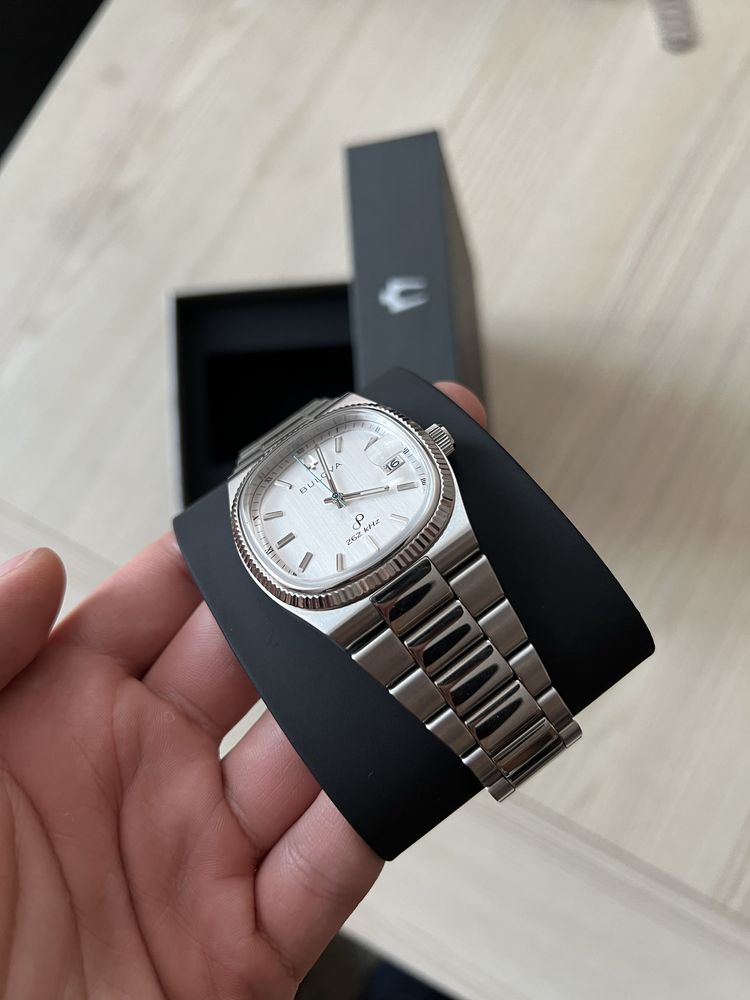 Zegarek Bulova Super Seville 262 Khz