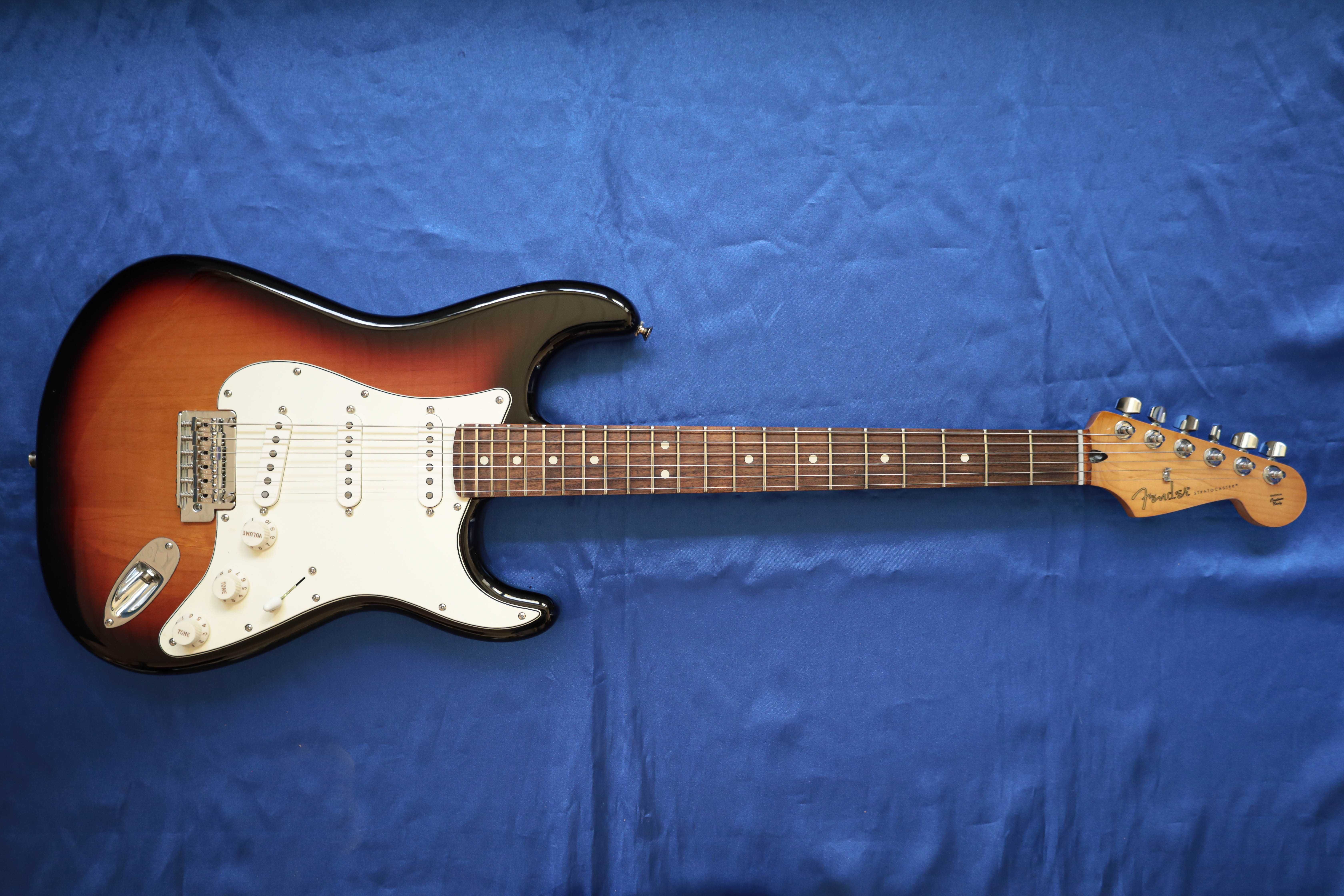 Fender Player Stratocaster 2021 75 Anniversary