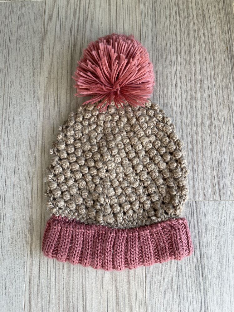 Gorro de malha beje e rosa velho, tamanho único