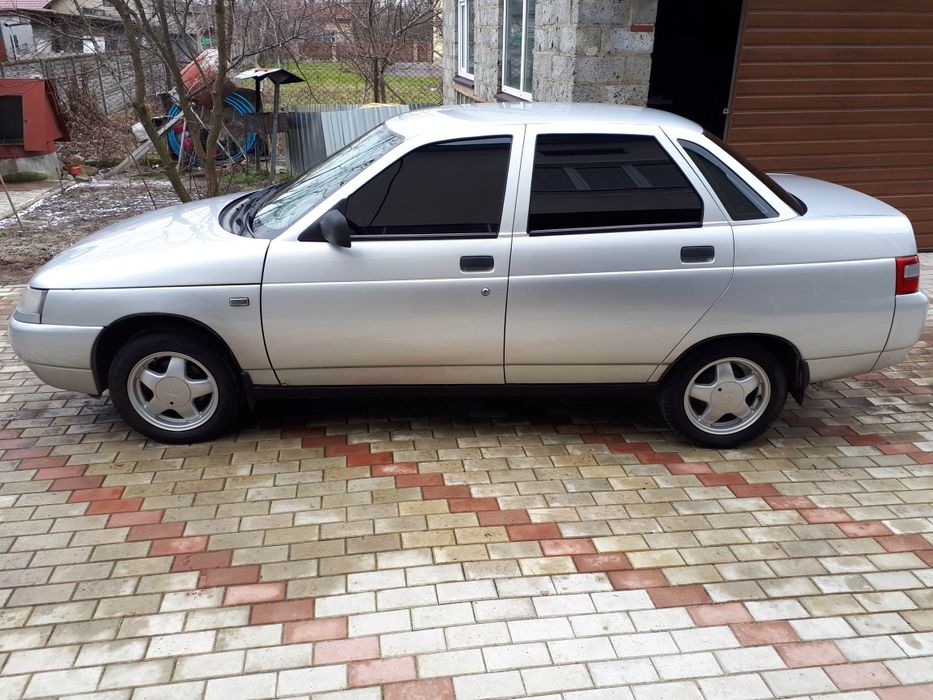 Продам LADA 21104 в ідеальному стані перший власник виїхав з салону