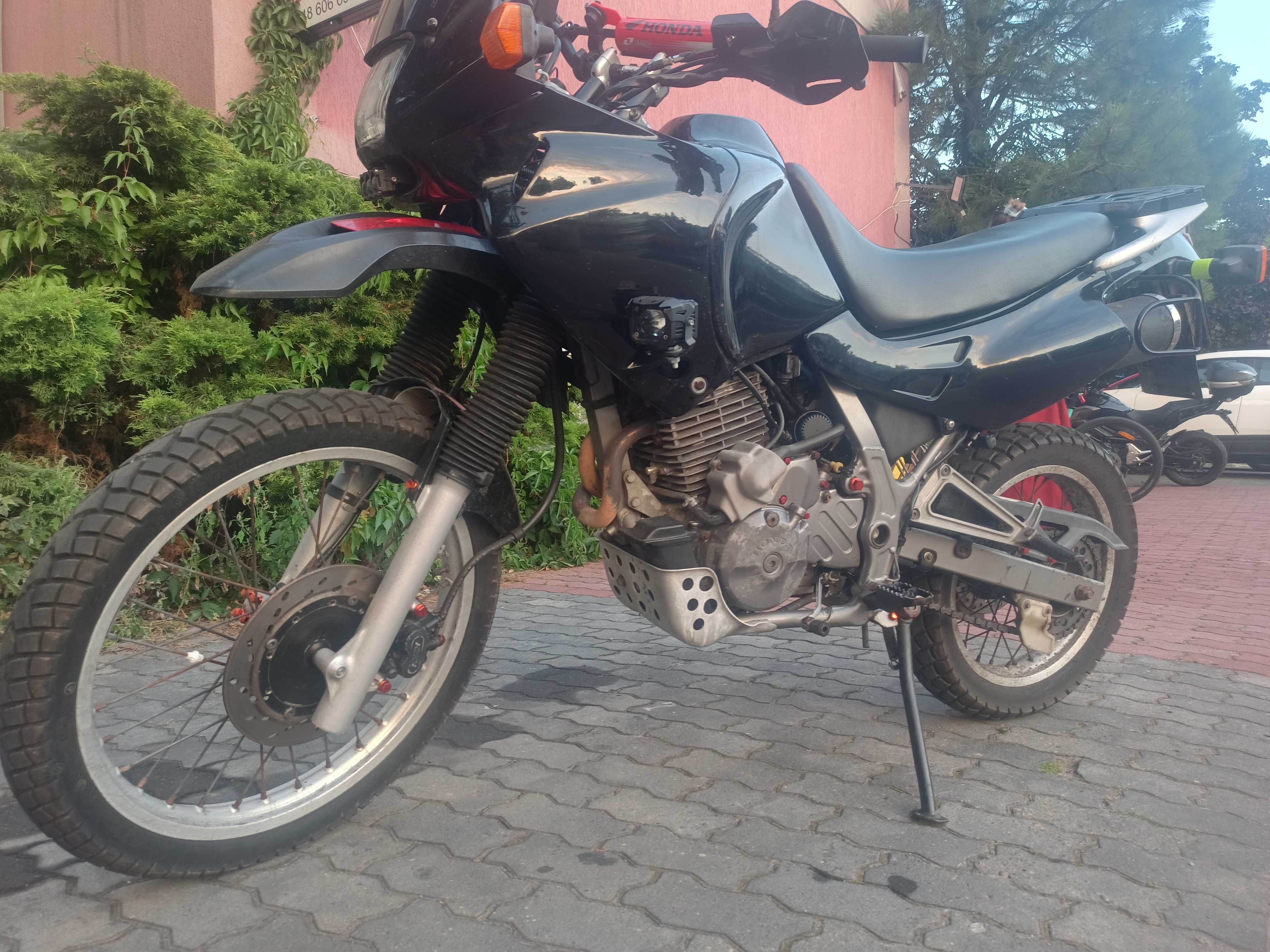 Honda dominator 650 nx