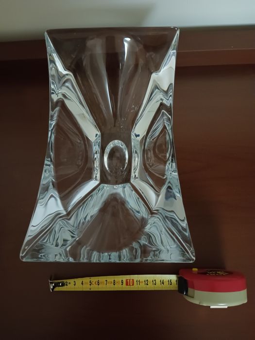 Nowoczesna kryształowa salaterka