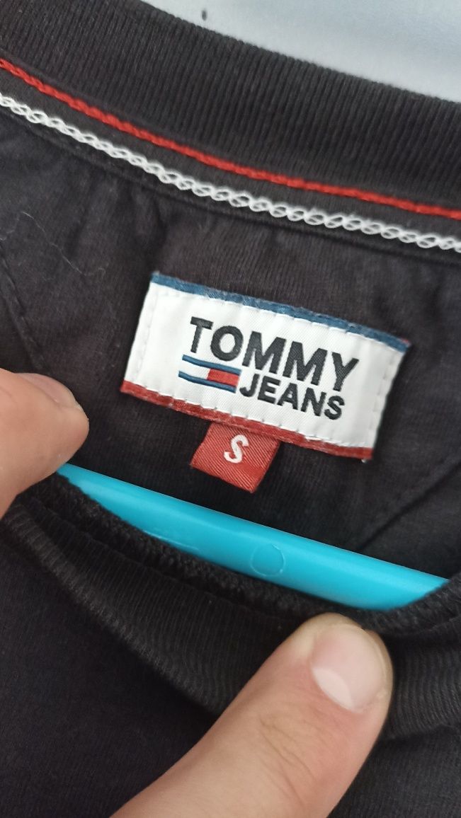 Koszulka damska czarna t-shirt Tommy Hilfiger Jeans