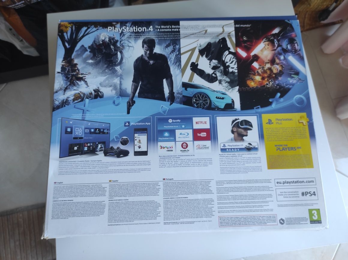 Ps4 1Tb + 3 jogos