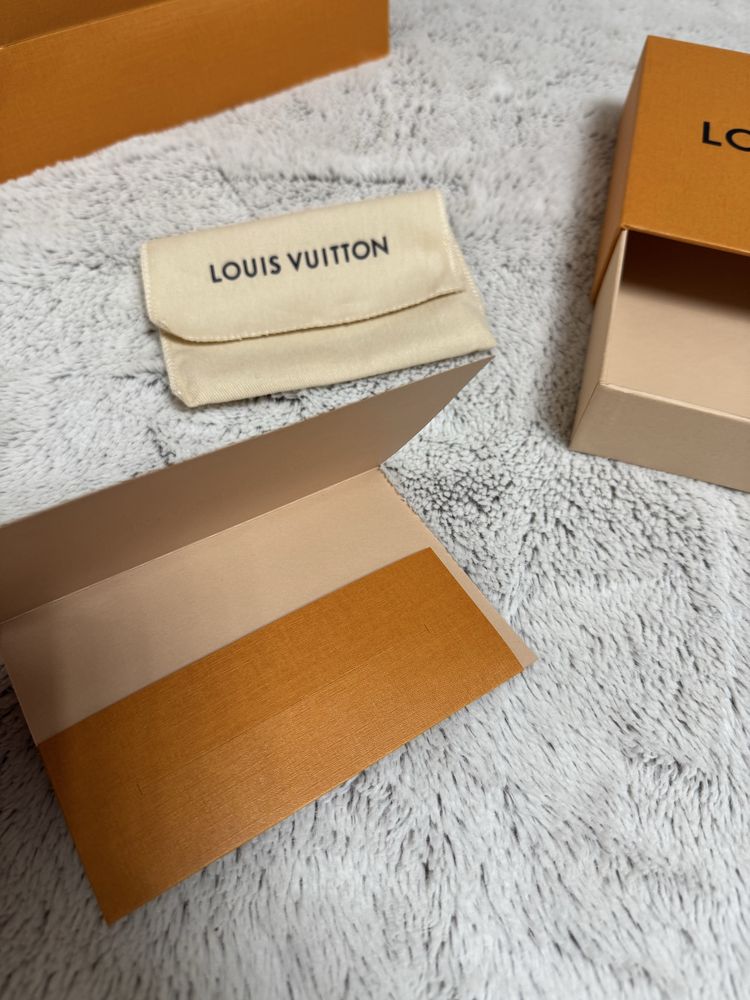 Zestaw Louis Vuitton, woreczek na portfel, torebka zakupowa, karton