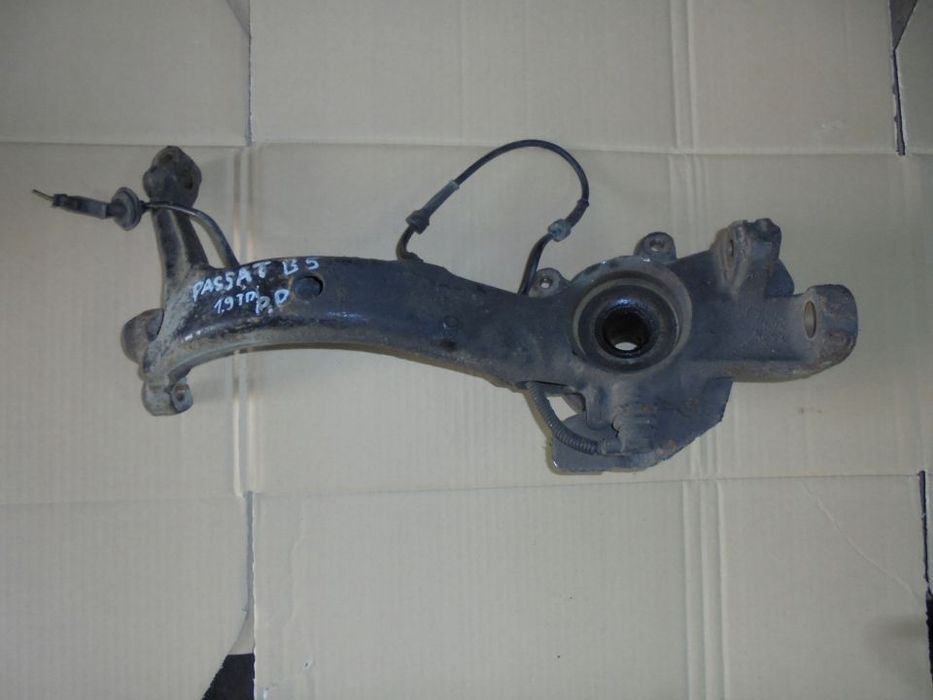 ZWROTNICA PIASTA PRAWY LEWY PRZOD AUDI A4 B5 A6 C5 PASSAT B5 1.9 TDI