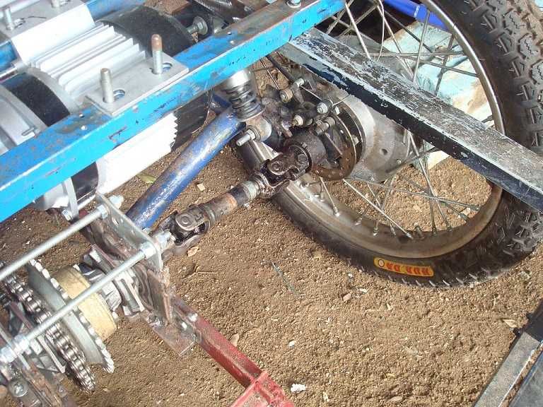 Triciclo com motor eletrico