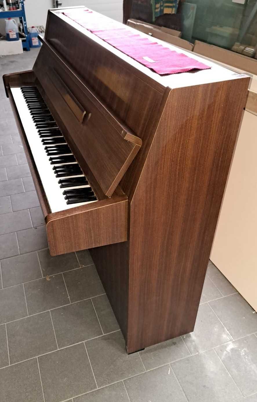 Pianino Yamaha LU-101