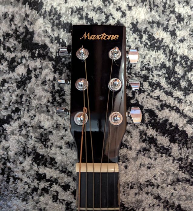 Акустична гітара Maxtone WGC-400TBK