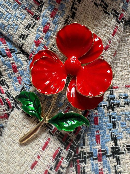 Broszka kwiat duża w  kolorze czerwono - złotym.