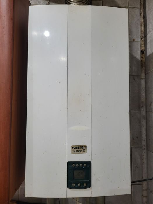 Продам газовий двоконтурний котел westen pulsar d