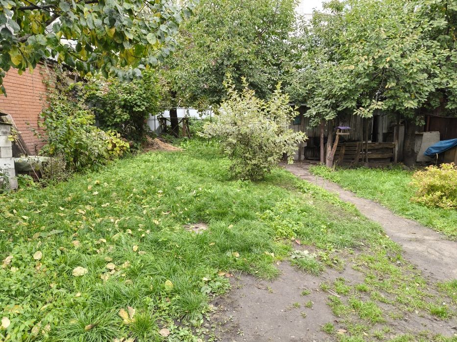 Центр міста. Оренда частина будинку з окремими своїм двором та входом.