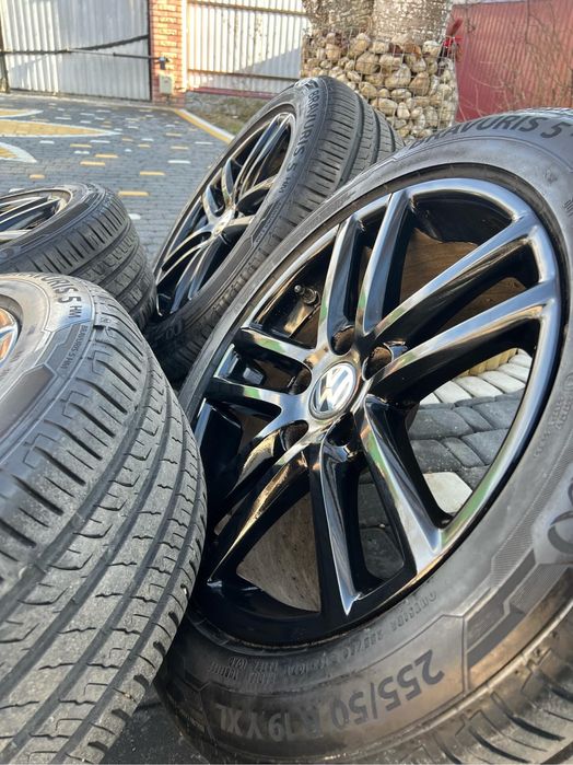 Продам комплект Volkswagen Touareg,Audi Q5,Q7