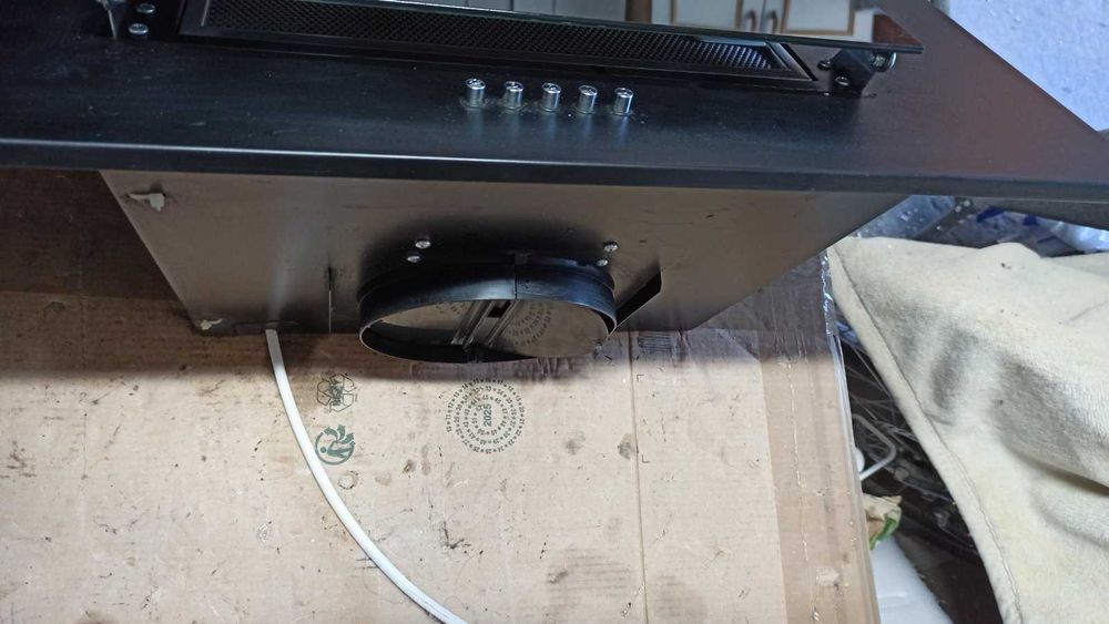 Okap kuchenny kominowy czarny 60 cm