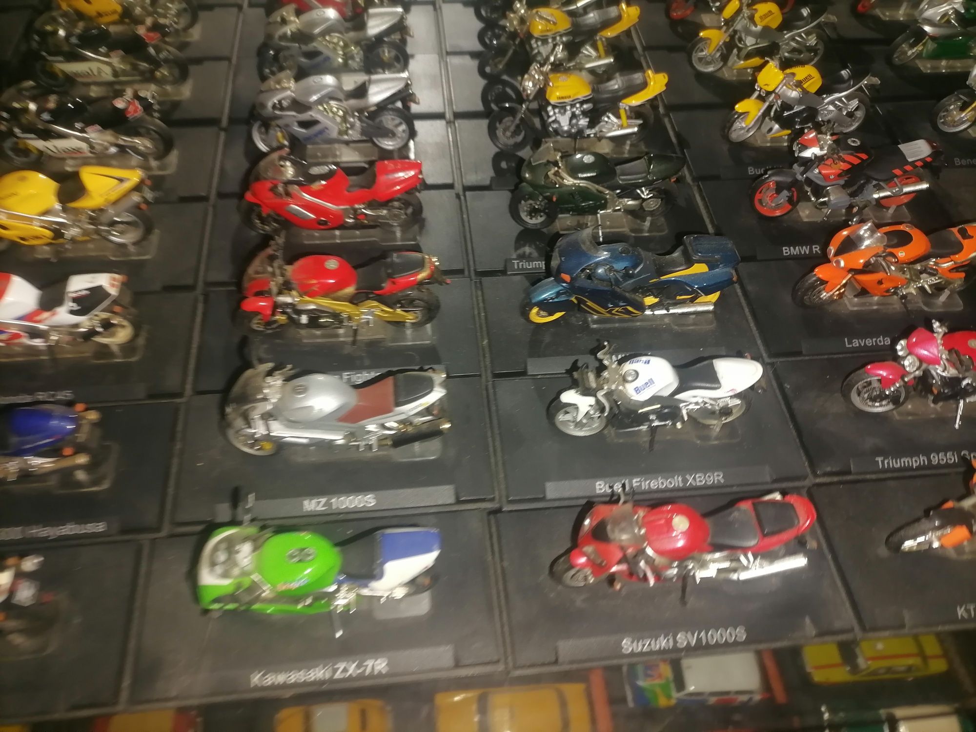 Coleção 40 motos por 200 €