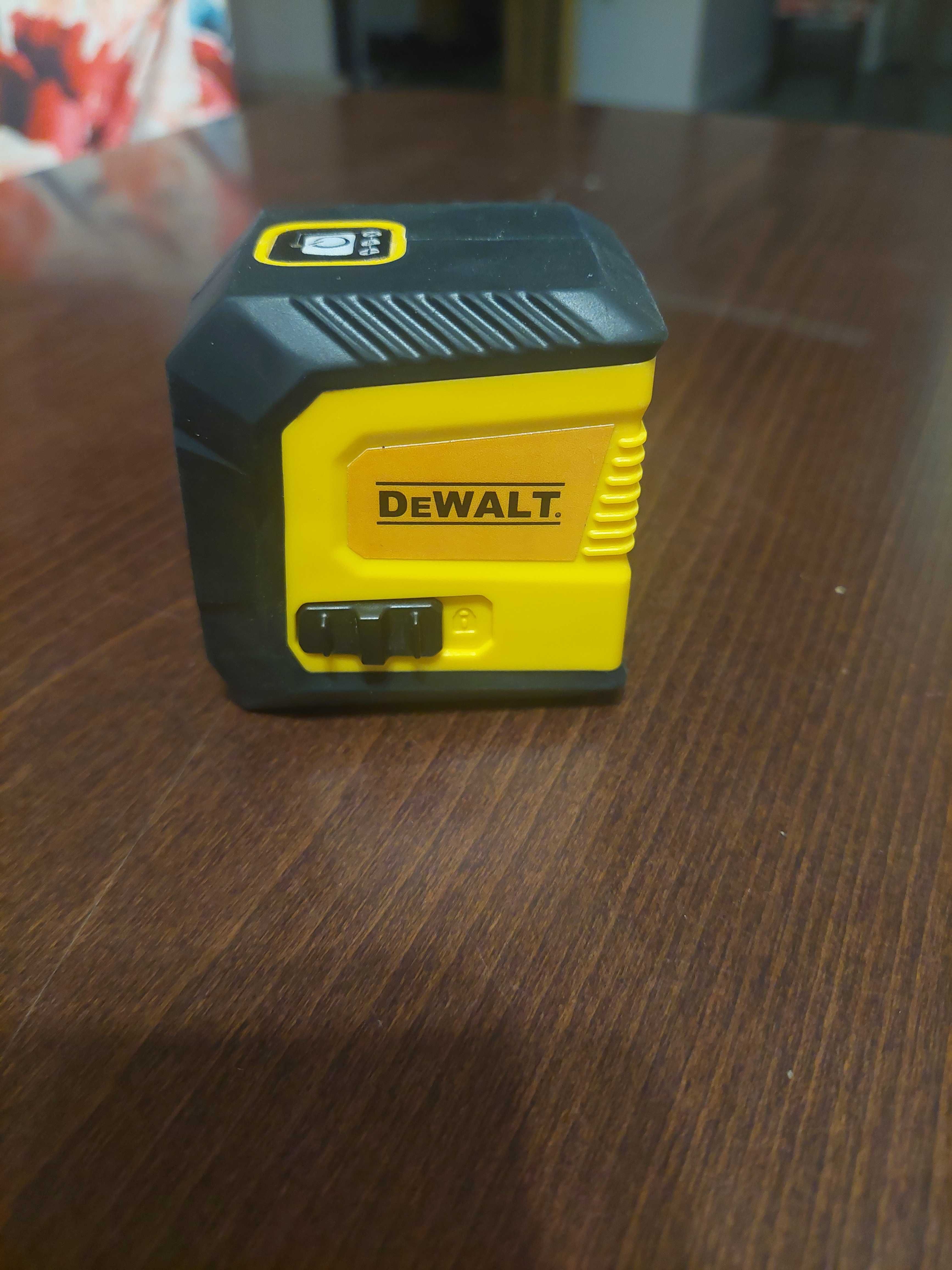 Laser krzyzowy liniowy