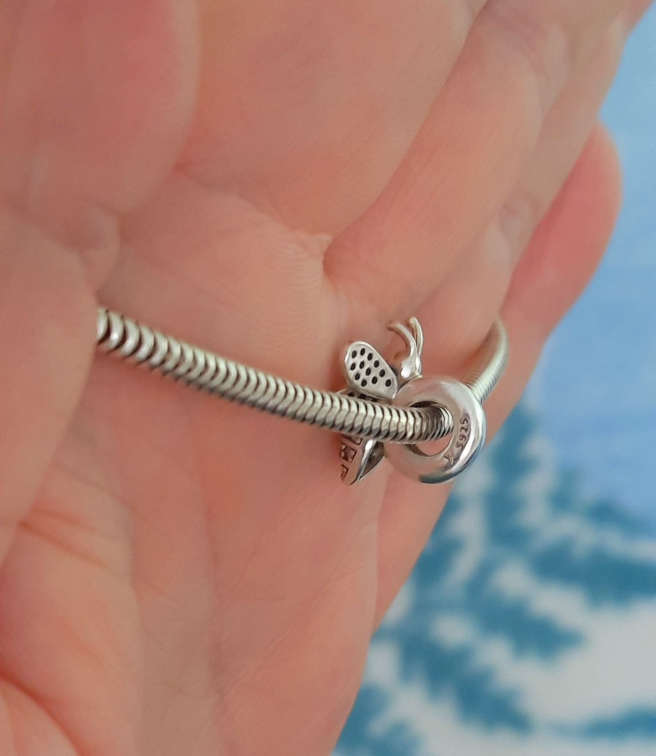 Piękny Charms Zawieszka na Pandora- Pszczoła Pszczółka