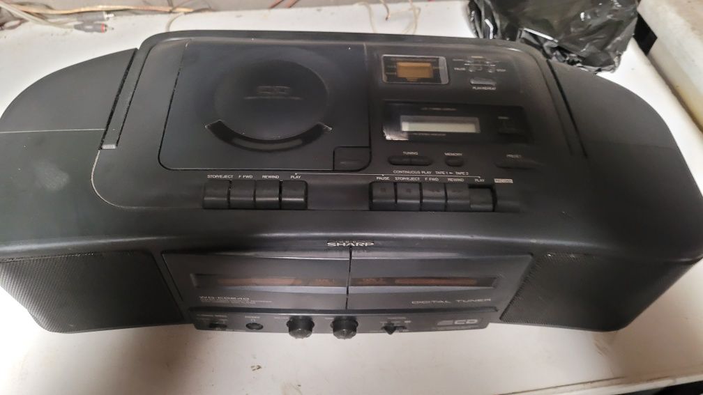 Stary Radiomagnetofon sharp wq-cd24OH