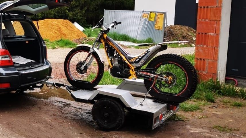 Przyczepka do przewozu motocyklu np typu trial